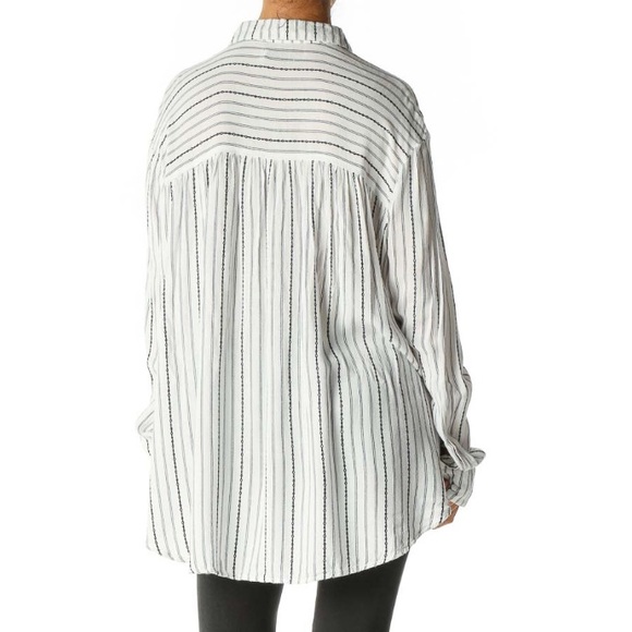 Urban Outfitters - BDG White Solid All Day Wear Shirt - Picture 3 of 10